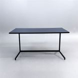 Begagnat cafébord Madison från Johanson Design i svart. Mått: Bredd 140 cm, 70 cm, Höjd 72 cm.  