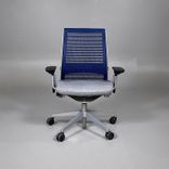 Steelcase Think begagnad kontorsstol grå/blå