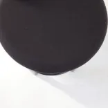 Begagnad barstol Fat Stool från Tom Dixon i svart. Mått: Sitthöjd 66 cm, höjd 89 cm, bredd 53 cm och djup 47 cm.
