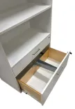 Begagnad förvaring öppen på hjul från SA Möbler. Med 2 öppna hyllor och 2 lådor. I vit färg. Mått: Höjd 136 cm, Bredd 82 cm, Djup 41 cm. 
