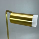Begagnad golvlampa Cato Q från Belid i mässing. Mått: höjd 123 cm. 
