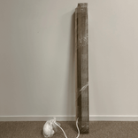 Taklampa Grid från Zero i guld. Mått: Längd 125 cm, höjd 9,5 cm, djup 10 cm. 
