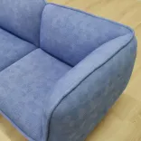 Begagnad soffa Gather från Edsbyn i blåmelerat tyg. Mått: Höjd: 73 cm Sitthöjd: 42 cm Bredd: 235 cm Djup: 80 cm. 