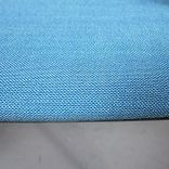 Begagnad konferensstol från EFG modell Sit.. Sits, stoppad med slitstark textil i ljusblå färg, rygg i svart, och ben i krom. Armstöd. Mått: Bredd 52 cm, Djup 56 cm, Höjd 81 cm, Sitthöjd 45 cm. 