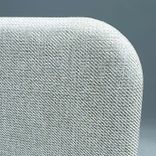 Begagnad golvskärm Softline 30 från Abstracta i ljusbeige tyg. Mått: bredd på 120 cm, djup 3 cm, höjd 136 cm. 