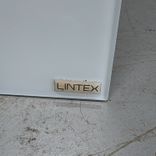 Begagnad glastavla från Lintex i vit. Mått: Bredd 75 cm, höjd 150 cm. 