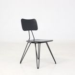 Begagnad svart matstol Overdyed från Moroso, designad av Diesel. Mått: Höjd 84 cm och sitthöjd 45 cm.