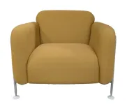 Begagnad fåtölj Mega Armchair från Massproductions i gult tyg. Mått: höjd: 77 cm, bredd: 100 cm och djup: 90 cm. 