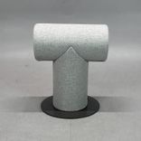 Begagnad pall Mr T från Materia klädd i ljusgrått tyg. Mått: bredd 39 cm, djup 35 cm och höjd 48 cm. 