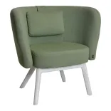 Begagnad fåtölj Humlan från NC Möbler i grönt med vitt stativ. Mått: Höjd 82 cm, bredd 64 cm och djup 85 cm. 