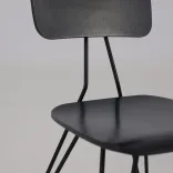 Begagnad svart matstol Overdyed från Moroso, designad av Diesel. Mått: Höjd 84 cm och sitthöjd 45 cm.