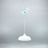 Begagnad taklampa från Ateljé Lyktan, modell Pendel Era i vit färg. Mått: diameter 35 cm och höjd 16 cm. 