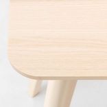 Begagnat matbord Lisabo från Ikea i ask. Mått: Längd 140 cm, Bredd 78 cm, Höjd 74 cm. 