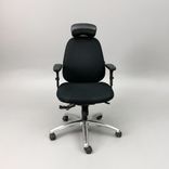 Begagnad kontorsstol Ronna från Officeline i svart med kromat fotkryss i metall. Mått: Sitthöjd 39–52 cm. 