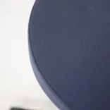 Begagnad balanspall Rondo från Tronhill i mörkblått. Mått: justerbar höjd 66–91 cm och rund sits med 40 cm diameter. 