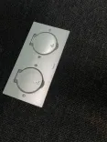 Begagnat Telefonbås Space 2 från Silen i vit/svart/grå färg. Mått: Höjd: 229cm, Bredd: 240 cm, Djup: 122 cm. 
