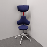 Begagnad kontorsstol Spine från Savo i blått. Mått: reglerbar sitthöjd mellan 42,5 - 52 cm. 
