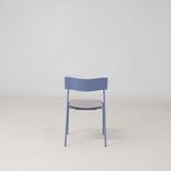 Begagnad konferensstol Campus från Lammhults i Ljusblå/lila färg. Mått: Sitthöjd 44 cm, höjd 75 cm, bredd 47 cm och djup 42 cm. 