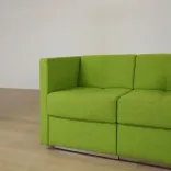 Begagnad 2-sits soffa Torso från Swedese i grönt filttyg. Mått: Bredd: 119 cm Höjd: 70 cm Sitthöjd: 44 cm Djup: 70 cm Sittdjup: 50 cm. 