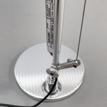 Begagnad skrivbordslampa Tolomeo Mini från Artemide i grått. Mått: Höjd: 54 cm, Längd 68 cm, Maxhöjd: 108 cm. 