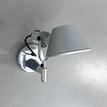 Begagnad vägglampa Tolomeo Faretto från Artemide i Aluminium. Mått: Djup 25 cm, Höjd 23 cm. 