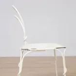 Begagnad matstol Vigna från Magis i vitt. Mått: Höjd: 83 cm, Sitthöjd: 47 cm, Rygghöjd: 41 cm, Bredd: 40 cm, Djup: 42 cm. 