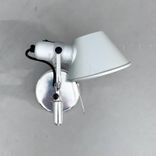Begagnad vägglampa Tolomeo Faretto i aluminium från Artemide. Mått: Djup 25 cm, Höjd 23 cm. 