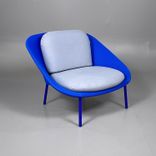 Begagnad fåtölj Netframe från Offecct. I blått med grå dyna. Mått: Bredd: 98 cm, Djup: 83 cm, Höjd: 74 cm, Sitthöjd: 40 cm. 