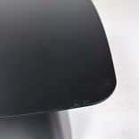 Begagnat soffbord Metal Side Table Medium från Vitra i svart. Mått: bredd 40 cm, djup 40 cm och höjd 44.5 cm. 