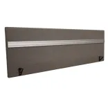 Begagnad bordsskärm från Glimakra of Sweden. Rektangulär i grått tyg, med funktionslist. Mått: Höjd 65 cm, Bredd 200 cm, Djup 3 cm.  