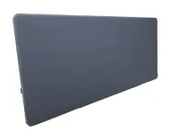 Begagnad bordsskärm från Götessons i mörktgrått tyg med funktionslist. Mått: höjd 65 cm, bredd 150 cm, och djup 3 cm.  