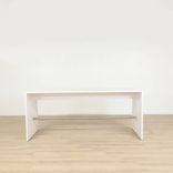 Begagnat barbord Ping Pong från Blå Station i vitt med fotstöd i rostfritt stål. Mått: Längd: 250 cm, Bredd: 80 cm, Höjd: 107 cm. 
