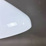 Begagnad taklampa Pao från HAY i vitt med blank skärm. Mått: Diameter 35 cm och höjd 14,5 cm. 