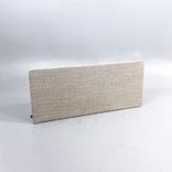 Begagnad bordsskärm i beige tyg. Mått: bredd 140 cm höjd 60 cm. 