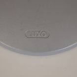 Begagnad skrivbordslampa Air från Glamox Luxo i grått. Mått: Höjd 56 cm, skärmbredd 17 cm och fotbredd 20 cm. 