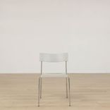 Begagnad konferensstol Campus från Lammhults i grått med kromade ben. Mått: Totalhöjd 74 cm, sitthöjd 43 cm, ryggbredd 47 cm, sittbredd 39 cm och sittdjup 40 cm. 