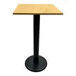 Begagnat barbord med med kvadratisk bordsskiva i björk och svart pelarstativ. Mått höjd 110 cm, bredd 60 cm och djup 60 cm. 