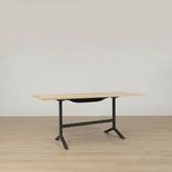 Begagnat projektbord Funk från Lammhults med kabelbox. Mått: 200 × 100 × 90 cm. 