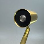 Begagnad golvlampa Cato Q från Belid i mässing. Mått: höjd 123 cm. 