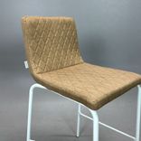 Begagnad barstol från Lotus Furniture i brunt tyg och vitt stativ med fotstag och plastfötter. Mått: Bredd 48 cm, djup 52 cm, höjd 93 cm, sitthöjd 63 cm. 