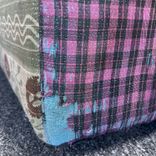 Begagnad flerfärgad sittpuff Antique Quilt Ottoman från HAY. Mått: Bredd: 80 cm, Djup: 80 cm, Höjd: 40 cm. 