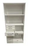 Begagnad förvaring öppen från Brizley i vitt. Med hyllplan och lådhurts med tre separata lådor. Längst ned finns hyllplan med jalusidörr. Mått: Höjd 173 cm x Bredd 80 cm x Djup 41,5 cm.  