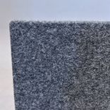 Begagnad bordsskärm Limbus från Glimakra of Sweden. Klädd i mörkgrått tyg med svart list. Mått: bredd 160 cm, höjd 50 cm, djup 4 cm. 