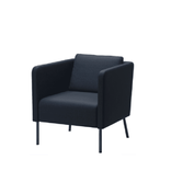 Begagnad fåtölj Ekerö från Ikea i mörkblått tyg. Mått: Totalhöjd: 73 cm, Sitthöjd: 45 cm, Sittdjup: 46 cm, Sittbredd: 57 cm. 