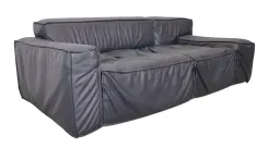 Begagnad soffa Boxplay från Swedese. I mörkblått skinn. Mått: höjd 71 cm, bredd 200 cm, djup 100 cm. 