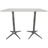 Begagnat Ståbord från EFG, modell HideTech. Med vit rektangulär laminatskiva och stativ av polerad aluminium. Mått höjd 110 cm, bredd 140 cm, djup 70 cm. 