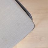 Begagnad Konferensstol från Profim, modell Ana 4340SR. Klädd i ljusgrått tyg med mörkgrå ben. Mått Höjd: 82 cm, Sitthöjd: 47 cm, Rygghöjd: 43 cm, Sittbredd: 43 cm, Ryggbredd: 41 cm, Sittdjup: 40 cm