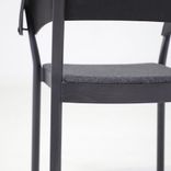 Begagnad konferensstol Button från Gärsnäs i grått. Mått: höjd 82 cm, sitthöjd 45 cm, sittbredd 41 cm och sittdjup 41 cm. 