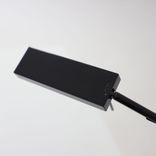 Begagnad skrivbordslampa Ninety från Glamox Luxo i svart. Mått: Längd: 14 cm, Höjd: 60 cm, Bredd: 5 cm. 