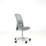 Begagnad kontorsstol SoFi 7500 från HÅG utan armstöd, i grått. Mått: Höjd 39–58 cm, sitthöjd 49 cm, sittbredd 43 cm, sittdjup 43 cm. 